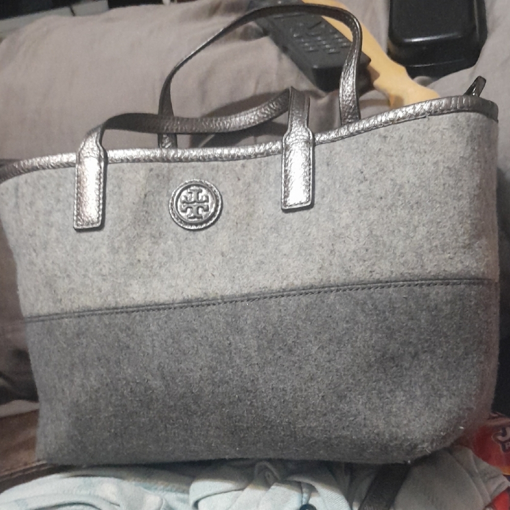 Tory BurchGray/Black Tote Bag
